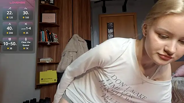 ChongTreece online show from April 2026 07:22:02 AM