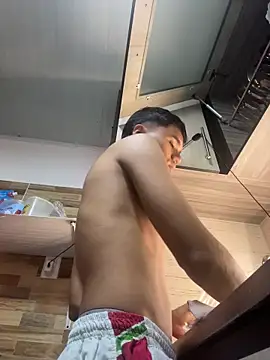 Snapshot of CreamKingg chatting on March 2026 05:17:02 PM CreamKingg online show from March 2026 05:17:02 PM