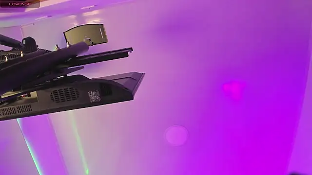 Isabella Moon9 online show from May 2026 11:59:02 AM