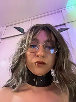 lilith rr online show from June 2026 04:23:01 AM