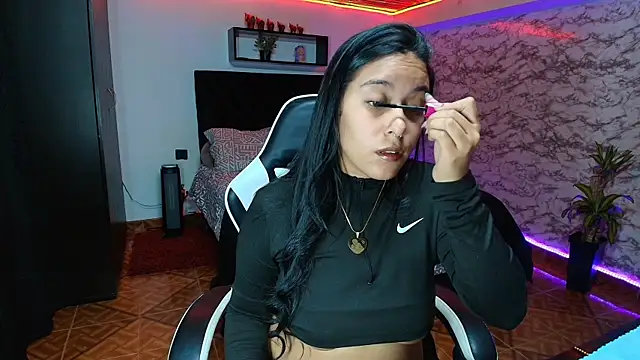 Camila IRoose online show from August 2026 01:18:01 AM