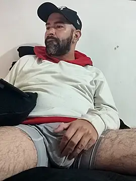 hairyandbigmann online show from February 2026 11:48:01 AM