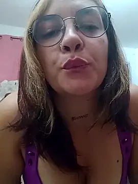 Snapshot of kuramaqueen chatting on March 2026 07:49:02 AM kuramaqueen online show from March 2026 07:49:02 AM