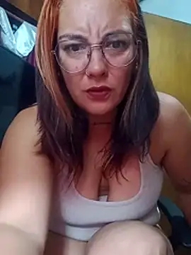 Snapshot of kuramaqueen chatting on March 2026 03:56:01 AM kuramaqueen online show from March 2026 03:56:01 AM