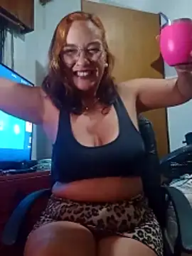 Snapshot of kuramaqueen chatting on March 2026 04:45:02 AM kuramaqueen online show from March 2026 04:45:02 AM