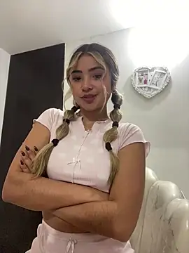 sweetlove- online show from April 2026 12:12:01 AM