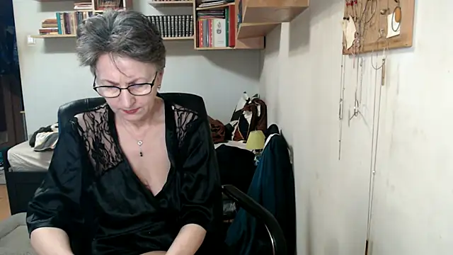 katemodel online show from November 2025 08:14:01 AM