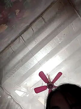 Reina Fcup01 online show from March 2026 12:25:01 AM