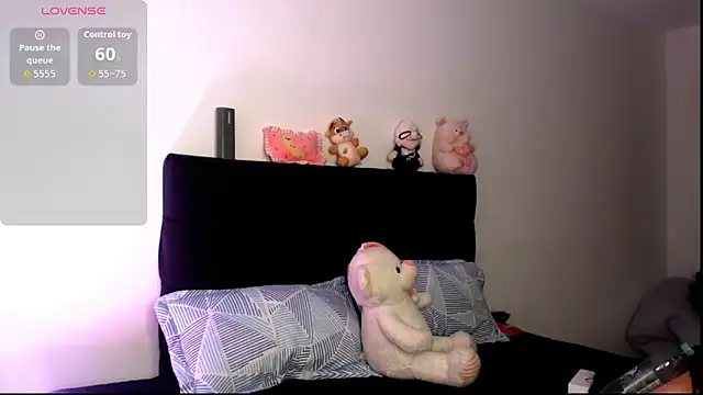 angel naturall online show from February 2026 05:49:02 PM