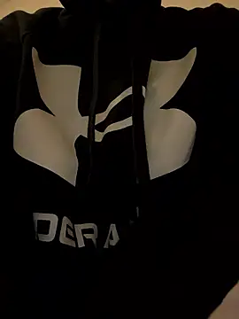 Xlara 002 online show from March 2026 10:38:01 PM