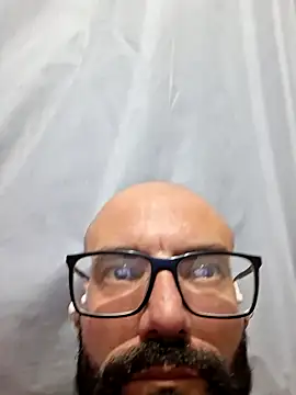 Robsonitj90 online show from May 2026 09:21:01 PM