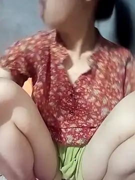 Hayaya11 online show from April 2026 10:33:01 PM