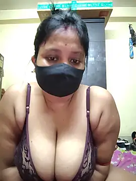 Curvy Trisha online show from June 2026 11:53:02 PM