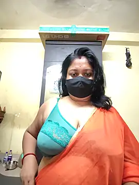 Curvy Trisha online show from June 2026 03:11:02 PM
