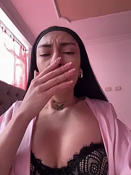 Bonny Eva online show from May 2026 05:32:02 PM