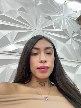 Bonny Eva online show from June 2026 04:57:02 PM