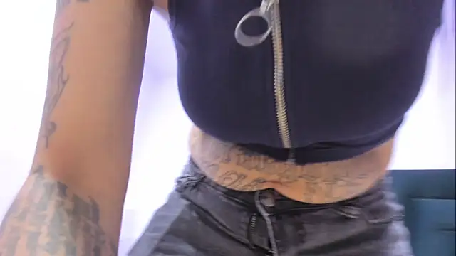 Dahliablack online show from April 2026 12:30:01 PM