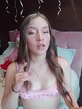 MimiSoftie online show from April 2026 09:41:02 PM