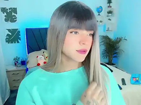 Snapshot of ZoeSchmmit chatting on July 2026 08:00:01 PM ZoeSchmmit online show from July 2026 08:00:01 PM