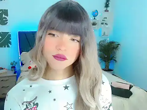 Snapshot of ZoeSchmmit chatting on July 2026 03:58:01 PM ZoeSchmmit online show from July 2026 03:58:01 PM