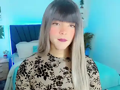 Snapshot of ZoeSchmmit chatting on July 2026 05:00:02 PM ZoeSchmmit online show from July 2026 05:00:02 PM