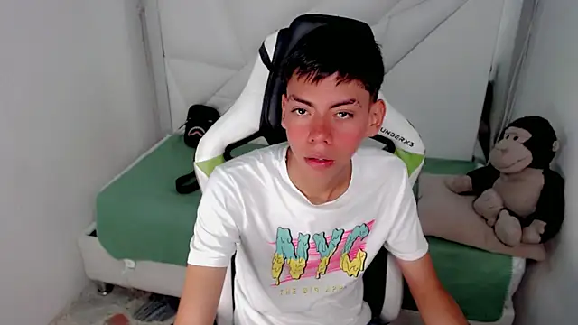 Liarr  online show from February 2026 08:14:02 PM