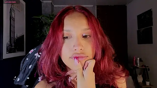 Snapshot of saphire_ chatting on March 2026 11:06:01 AM saphire online show from March 2026 11:06:01 AM