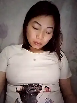 Ella-aa online show from April 2026 05:37:01 PM