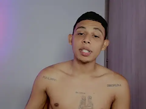 nilo2021 online show from June 2026 01:45:01 PM