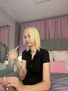 CrystalLili online show from June 2026 03:26:01 AM
