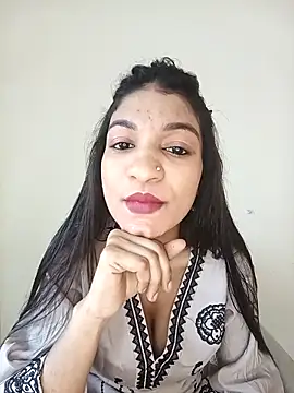 Sofyjenn online show from February 2026 11:38:02 AM