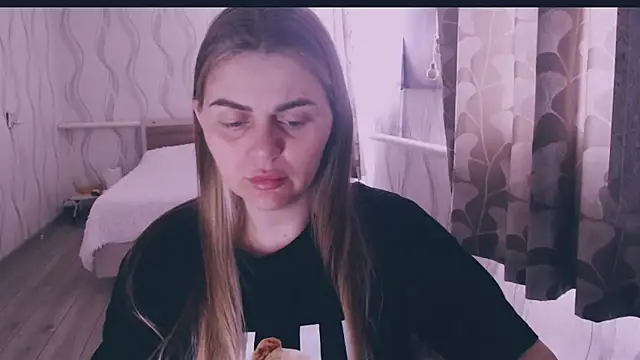 Snapshot of MagicKatarina_ chatting on March 2026 08:30:01 AM MagicKatarina online show from March 2026 08:30:01 AM