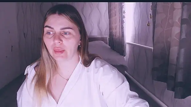 Snapshot of MagicKatarina_ chatting on March 2026 05:24:02 AM MagicKatarina online show from March 2026 05:24:02 AM