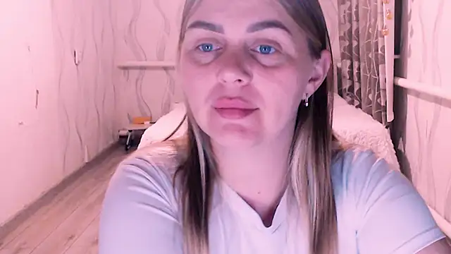 Snapshot of MagicKatarina_ chatting on March 2026 06:52:01 PM MagicKatarina online show from March 2026 06:52:01 PM