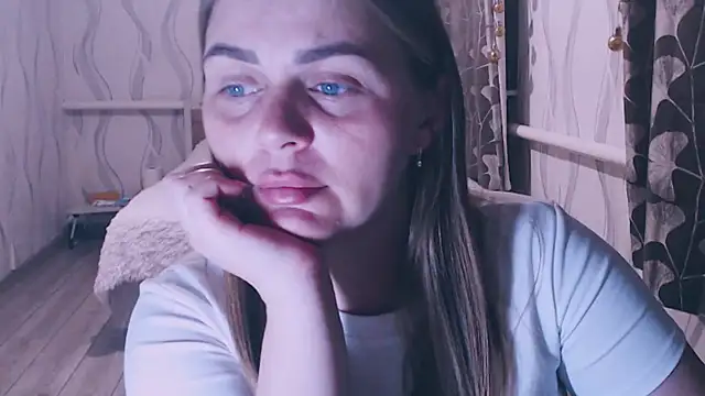 Snapshot of MagicKatarina_ chatting on March 2026 05:57:02 PM MagicKatarina online show from March 2026 05:57:02 PM