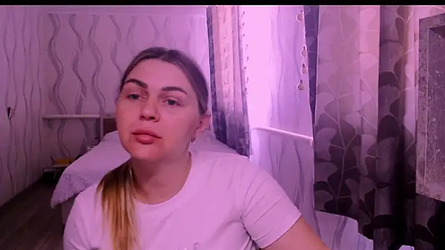 Snapshot of MagicKatarina_ chatting on April 2026 06:14:01 AM MagicKatarina online show from April 2026 06:14:01 AM