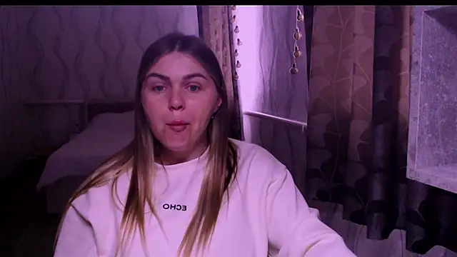 Snapshot of MagicKatarina_ chatting on April 2026 06:02:02 AM MagicKatarina online show from April 2026 06:02:02 AM