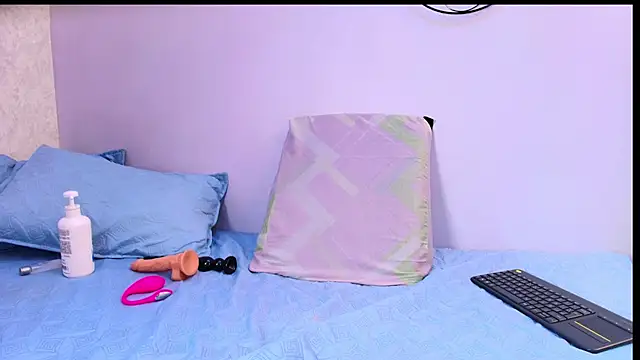 melany roberts  online show from February 2026 03:10:02 AM