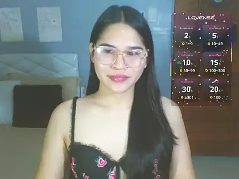 Snapshot of alianabrooks chatting on February 2026 10:17:01 PM alianabrooks online show from February 2026 10:17:01 PM