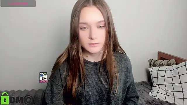 Snapshot of Elina_X chatting on May 2026 01:05:01 PM Elina X online show from May 2026 01:05:01 PM