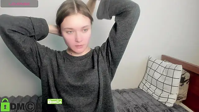 Snapshot of Elina_X chatting on May 2026 01:38:01 PM Elina X online show from May 2026 01:38:01 PM