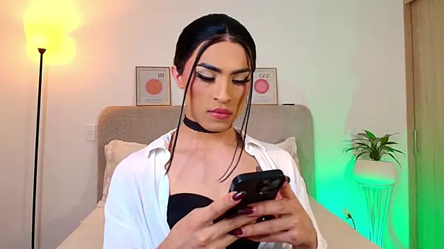 Snapshot of KarolPortellaa chatting on March 2026 09:52:02 PM KarolPortellaa online show from March 2026 09:52:02 PM