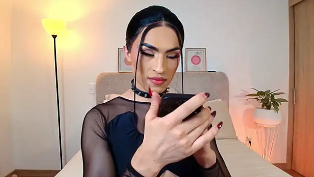 Snapshot of KarolPortellaa chatting on March 2026 11:11:02 PM KarolPortellaa online show from March 2026 11:11:02 PM