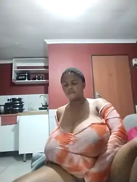 Snapshot of PrettyLisa26 chatting on May 2026 01:14:01 AM PrettyLisa26 online show from May 2026 01:14:01 AM