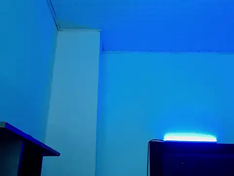 hotboyluxe online show from April 2026 07:06:02 AM