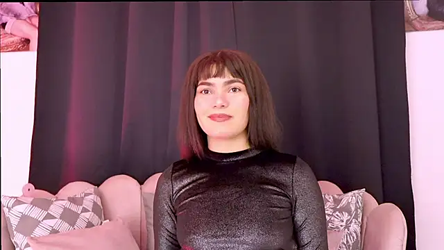 dakotacollins  online show from June 2026 02:23:01 AM
