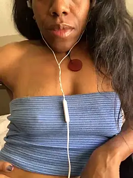 Snapshot of NatalieGainer_goodies chatting on April 2026 04:48:01 PM NatalieGainer goodies online show from April 2026 04:48:01 PM