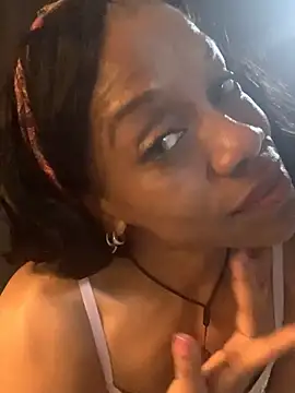Snapshot of NatalieGainer_goodies chatting on May 2026 02:49:01 AM NatalieGainer goodies online show from May 2026 02:49:01 AM