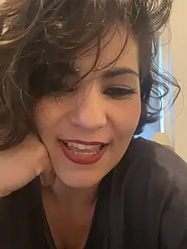 eva luz online show from May 2026 04:48:02 PM
