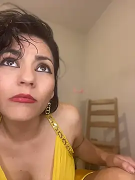 eva luz online show from June 2026 03:25:02 PM